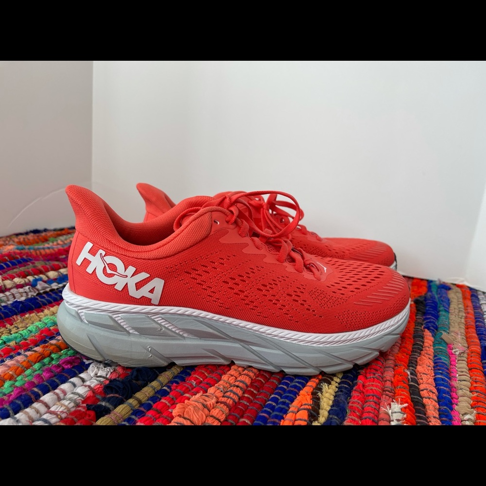 Hola One One Clifton 7 Women’s 9.5